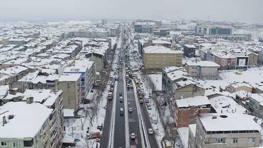  Günlerdir Beklenen Kar İstanbul'a Yağdı 