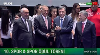  Av. Abdurrahman Dursun’a Büyük Ödül
