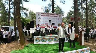 İbrahim Ocak GERSOY-DER Pikniğinde Coştu