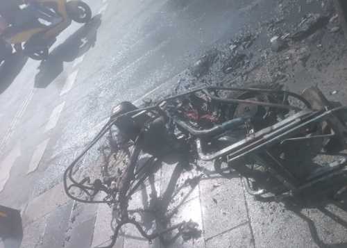 Kuryenin Motosikleti Alev Alev Yandı: Korkunç Yangın Sultangazi'de Panik Yarattı