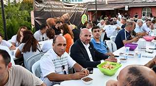 Ramazan Yıldırım, Habipler Cemevi’nde Düzenlenen Aşure ve Lokma Etkinliğine Katıldı