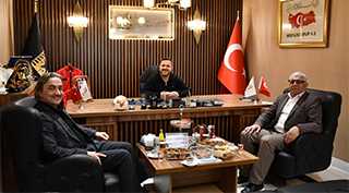  Süleyman Yiğitoğlu’ndan Vefa ve Dualarla Hac Ziyareti
