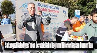 Sultangazi Belediyesi'nden Ücretsiz Balık Dağıtımı! Lüferler Başkan Dursun'dan