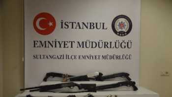 Sultangazi’de Çuval İçerisinde Çok Sayıda Silah Bulundu