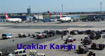 Yolcular yanlış uçaklara bindirildi