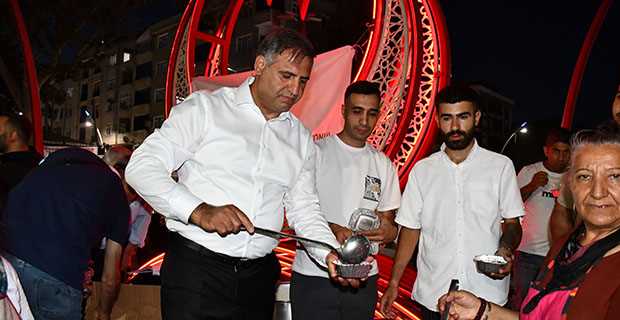 ADIGER-FED Sultangazi’yi Aşureyle Buluşturdu: 5 Bin Kişiye Aşure İkramı