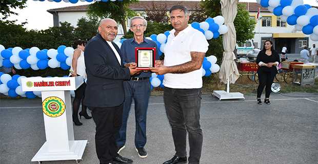 Av. Ali Acar’a Habipler Cemevi’nden Anlamlı Plaket: Sosyal Sorumluluk Ödüllendirildi