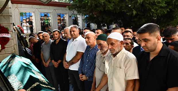  Av. Ali Acar ve İsmail Akkaya, Hakkı Tekin’i Son Yolculuğuna Uğurladı