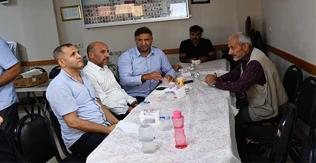 Ramazan Yıldırım, Kahta Yolaltı Derneğinde Taziye Ziyaretinde Bulundu