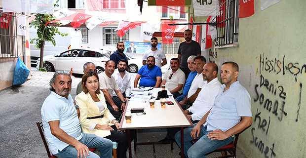 Sultangazi’de Değişim Rüzgarı Esiyor: Av. Ali Acar’dan Değişim Bürosuna Anlamlı Ziyaret