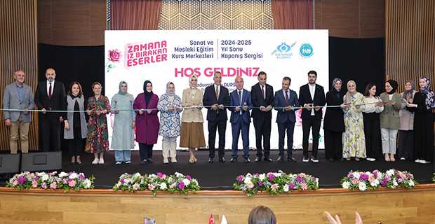 Sultangazili Kadınların “Zamana İz Bırakan Eserleri” Ziyarete Açıldı