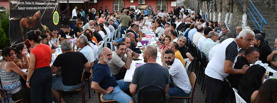 Habipler Cemevi’nde Muharrem’in Matemine Yakı…