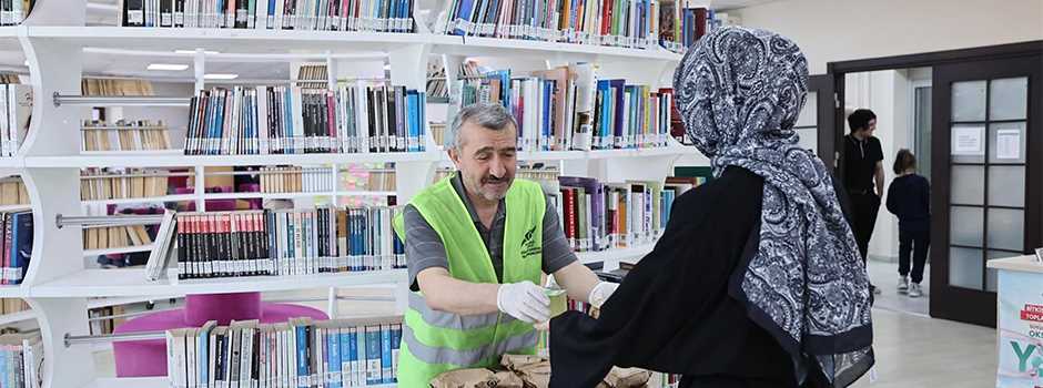 Sultangazi Belediyesi’nden Derse Küçük Bir Mo…