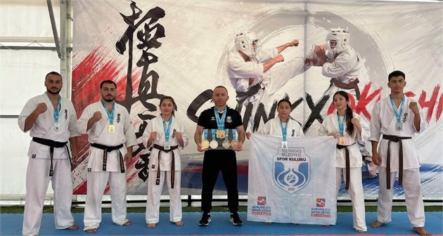 Sultangazili Sporculardan 7 Madalya Birden